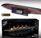Academy 14220 - R.M.S. Titanic with LED Light Set, 1:700 Scale.