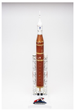 AMT1423 - Artemis 1 Rocket with Base. 1:200 Scale