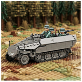BA0251. Sd.Kfz.251 Ausf.D Armoured Personnel Carrier . Scale 1:33