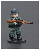 BAF001. WW2 German Infantry Soldier. Scale 1:33