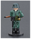 BAF001. WW2 German Infantry Soldier. Scale 1:33